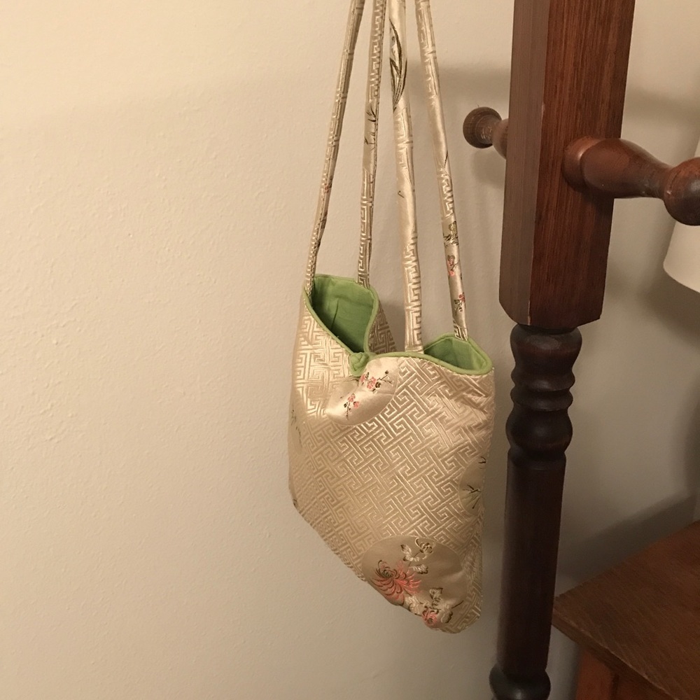 Linen Lined Silk Tote Bag - Picture 2 of 4